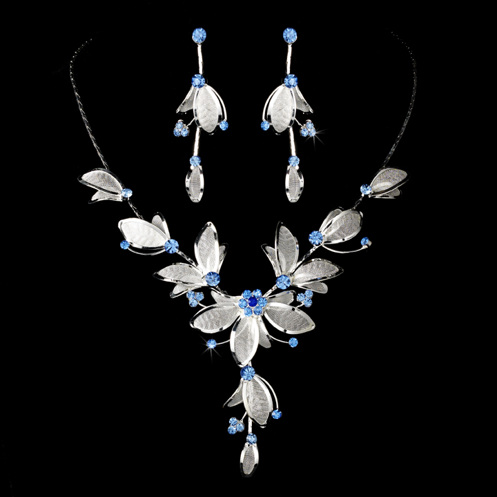 Silver Plated Floral Necklace & Earring Set