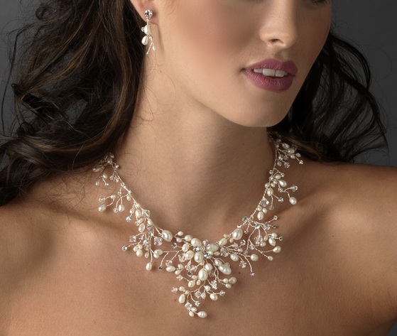 LadyHouse High Grade Austrial Crystal With Pearl Necklace 